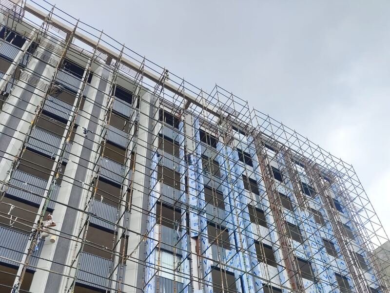 Multi storey building, structure to finishes